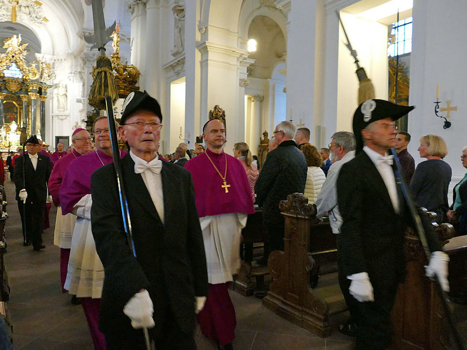 Abschlussvesper der Bischofskonferenz mit Austeilung des Bonifatiussegens (Foto: Karl-Franz Thiede)